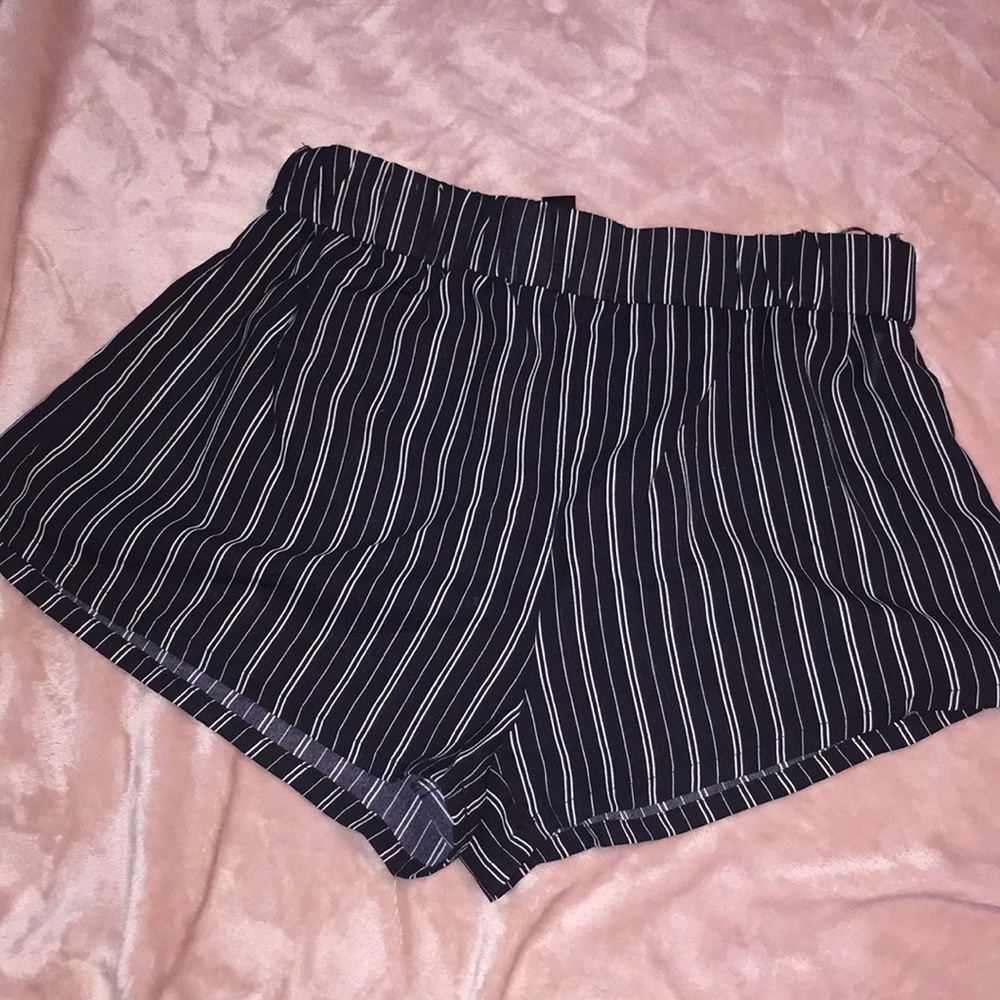 Shein size Large high waisted shorts
